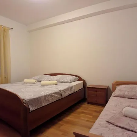 Holiday Home Rozic - Villa With Private Seasonal Heated Pool 莫斯塔尔 外观 照片